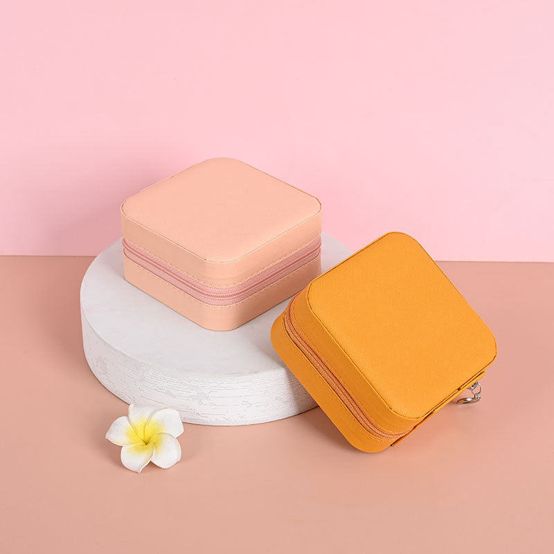 Retro Jewelry Case