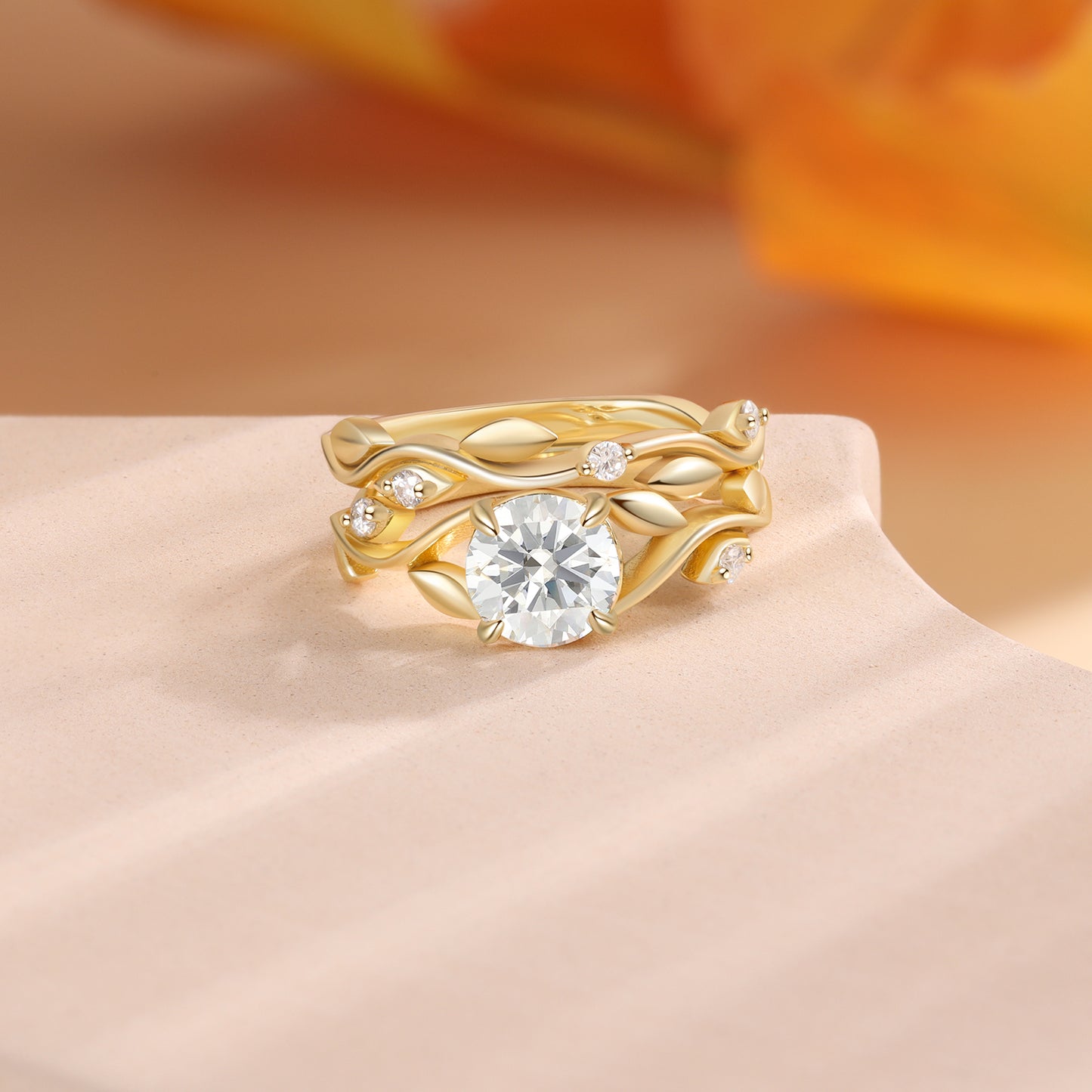 18K Moissanite Engagement Ring