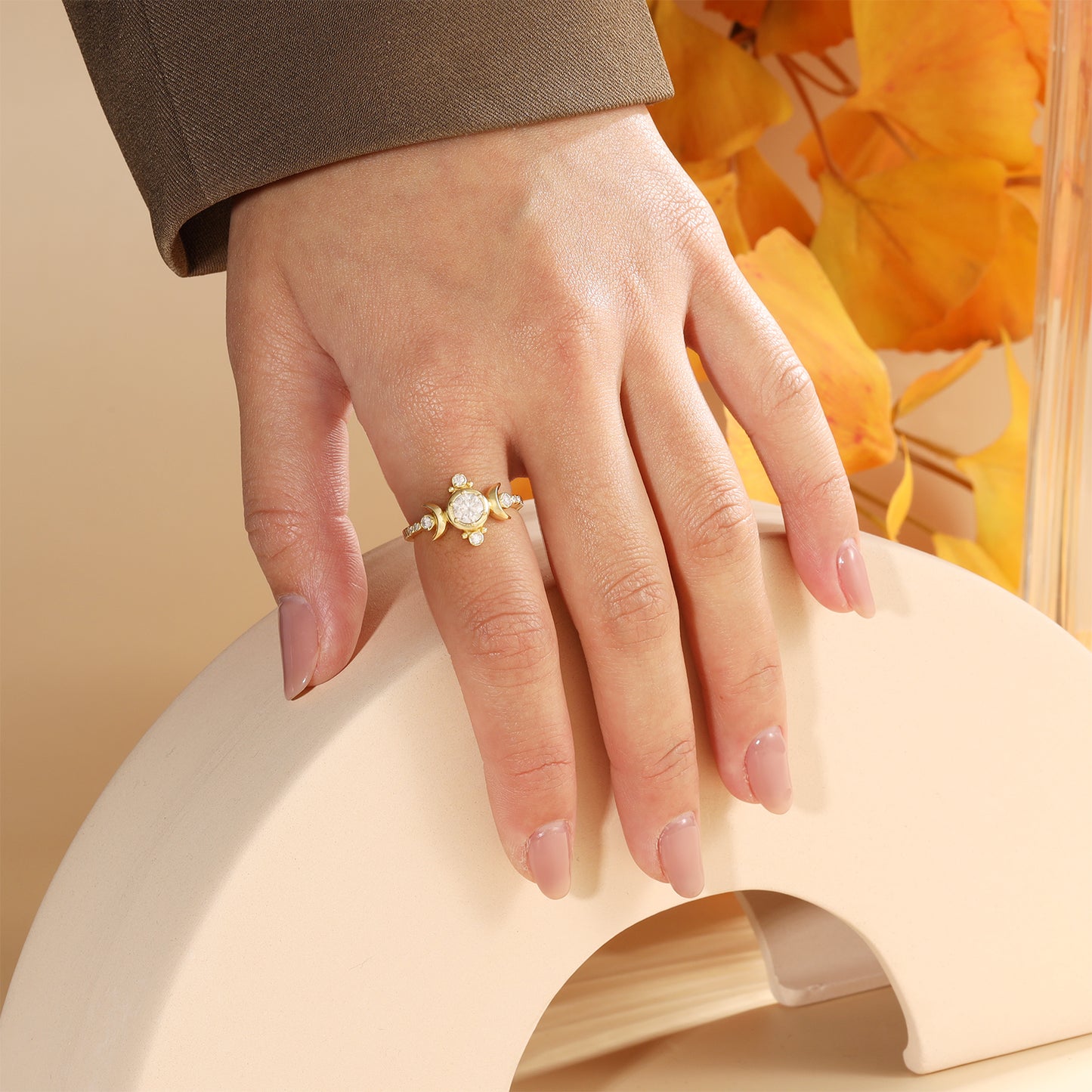 18K Gold Moissanite Engagement Ring